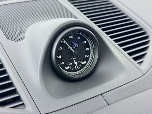 New 2026 Porsche Macan S image 19