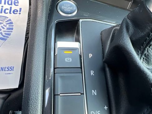 Used 2019 Volkswagen Tiguan SEL Premium AWD/4WD image 23