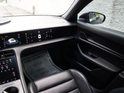Used 2022 Porsche Taycan RWD image 24