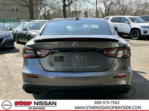 Used 2021 Nissan Maxima SR w/ Sport Mat Group image 4
