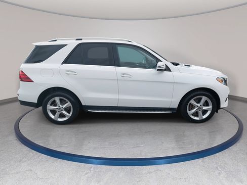 Used 2018 Mercedes-Benz GLE 350 4MATIC image 4