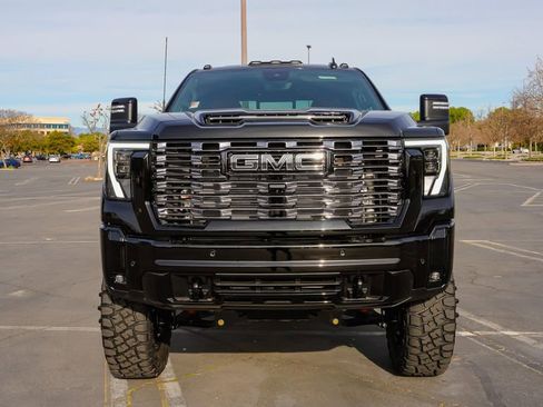 New 2026 GMC Sierra 3500 Denali Ultimate image 4