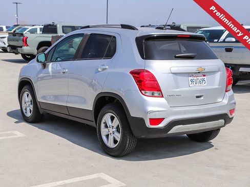 Used 2022 Chevrolet Trax LT w/ Driver Confidence Package AWD/4WD image 8