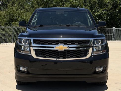Used 2019 Chevrolet Tahoe LT w/ Luxury Package RWD image 7