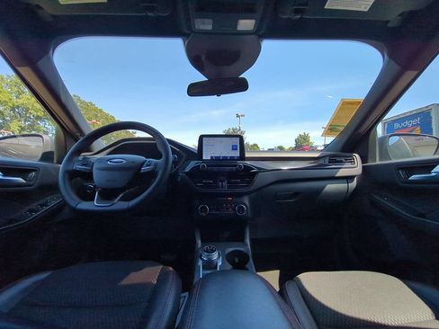Used 2025 Ford Escape ST-Line FWD image 25