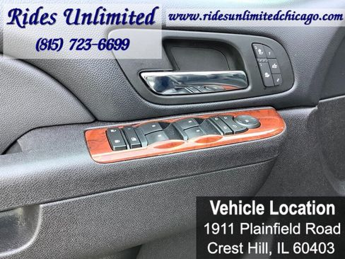 Used 2013 Chevrolet Suburban LT w/ Luxury Package AWD/4WD image 14