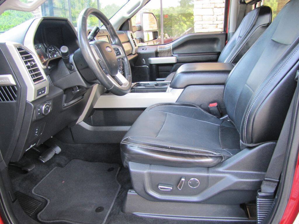 Used 2017 Ford F250 Lariat w/ Lariat Value Package AWD/4WD image 12