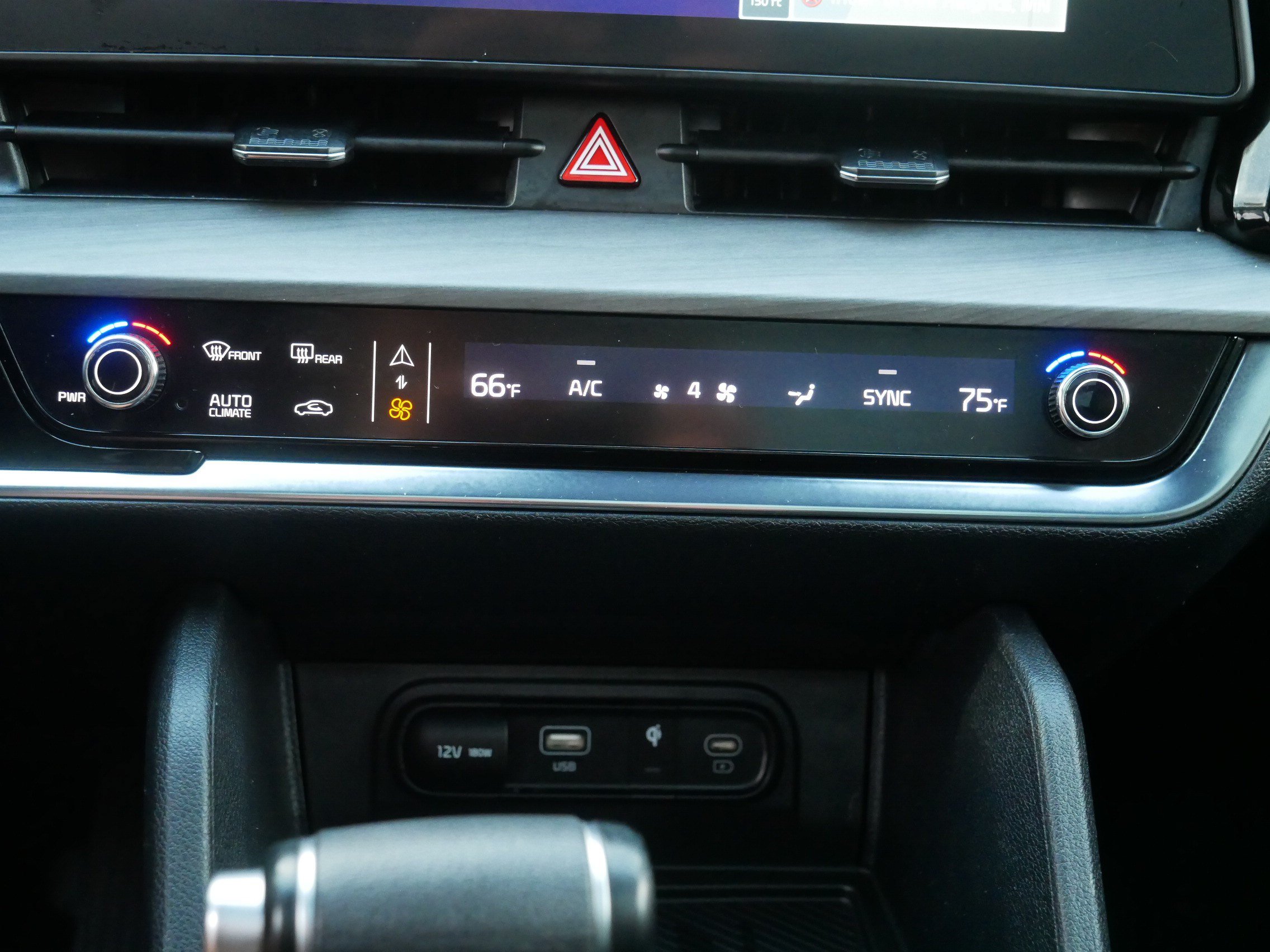 Certified 2024 Kia Sportage X-Line w/ X-Line Premium Package AWD/4WD image 23