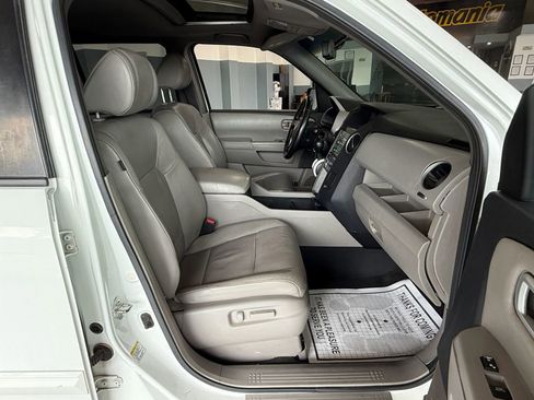 Used 2010 Honda Pilot EX-L image 11