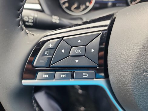 New 2025 Nissan Altima 2.5 SV w/ SV Premium Package image 20