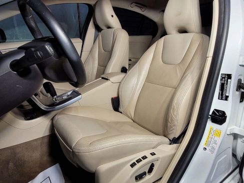 Used 2012 Volvo S60 T5 w/ Multimedia Pkg image 17