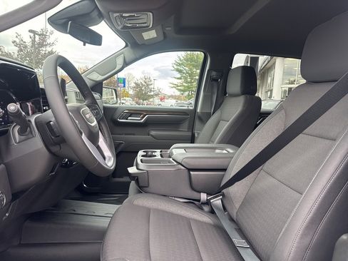 New 2026 GMC Sierra 1500 Elevation image 15
