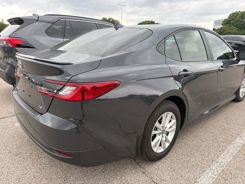 Used 2025 Toyota Camry LE w/ Convenience Package image 6