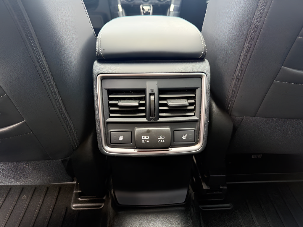 Used 2023 Subaru Forester Touring AWD/4WD image 11