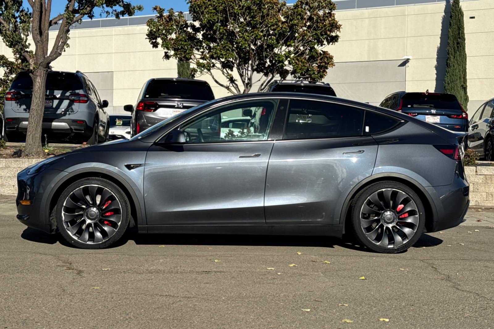 Used 2023 Tesla Model Y Performance AWD/4WD image 7