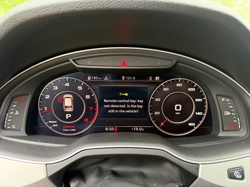 Used 2019 Audi Q7 2.0T Premium Plus w/ Premium Plus Package AWD/4WD image 24