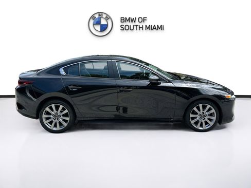 Used 2022 MAZDA MAZDA3 s FWD image 8