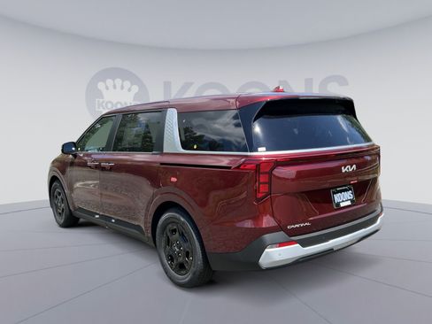 New 2026 Kia Carnival FWD image 4