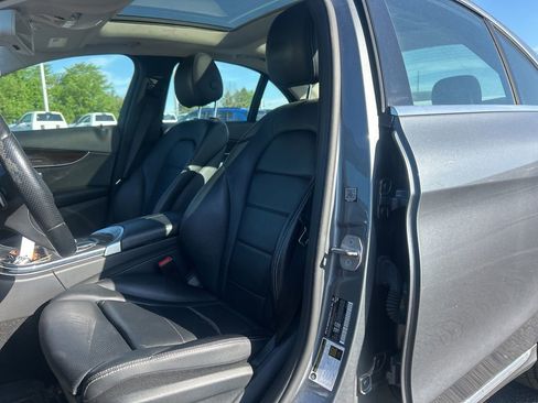 Used 2017 Mercedes-Benz C 300 4MATIC Sedan image 5