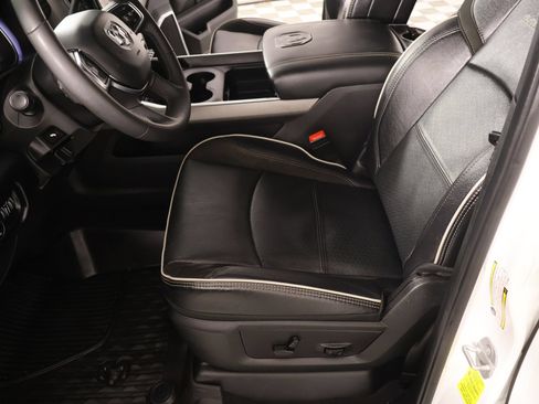 Used 2026 RAM 3500 Laramie w/ Sport Appearance Package AWD/4WD image 12