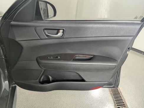 Used 2018 Kia Optima EX w/ Premium Package image 21