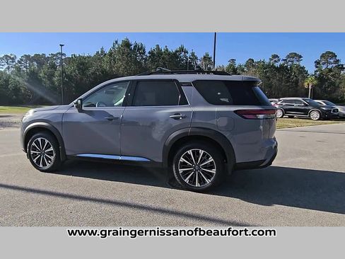 New 2026 Nissan Pathfinder Platinum image 28