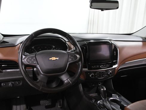Used 2019 Chevrolet Traverse High Country w/ LPO, Floor Liner Package image 6