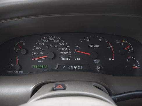 Used 2002 Ford Excursion Limited RWD image 24