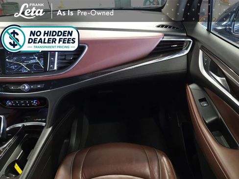 Used 2018 Buick Enclave Avenir w/ Avenir Technology Package FWD image 20