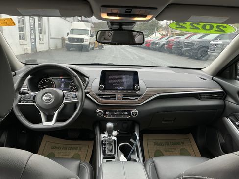 Used 2022 Nissan Altima 2.5 Platinum AWD/4WD image 11