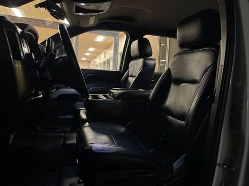 Used 2017 Chevrolet Silverado 2500 LT w/ Z71 Package, Off-Road AWD/4WD image 25