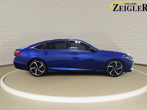 Used 2022 Honda Accord Sport image 4
