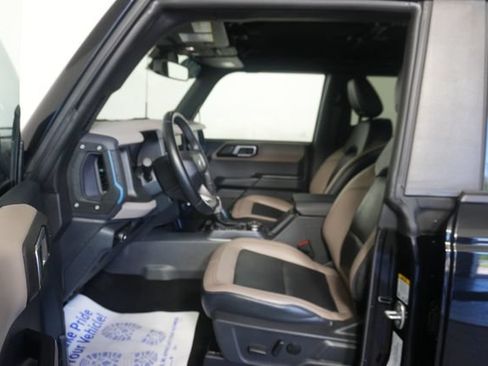 Certified 2024 Ford Bronco Wildtrak AWD/4WD image 28