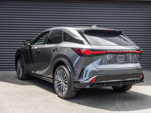 Used 2025 Lexus RX 350 w/ Convenience Package AWD/4WD image 3