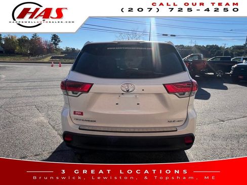 Used 2019 Toyota Highlander XLE image 6