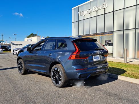New 2026 Volvo XC60 T8 Plus w/ Protection Package Premier image 4