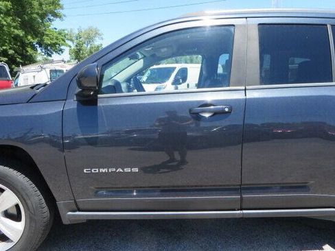 Used 2014 Jeep Compass Latitude w/ All Weather Capability Group image 32