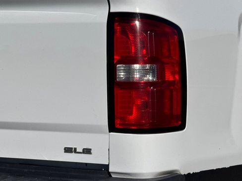 Used 2015 GMC Sierra 2500 SLE AWD/4WD image 19