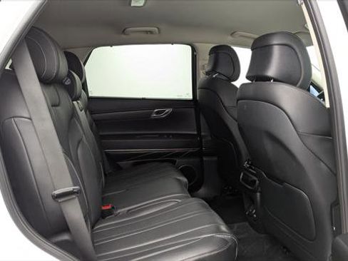 Used 2024 Genesis GV80 2.5T AWD/4WD image 18