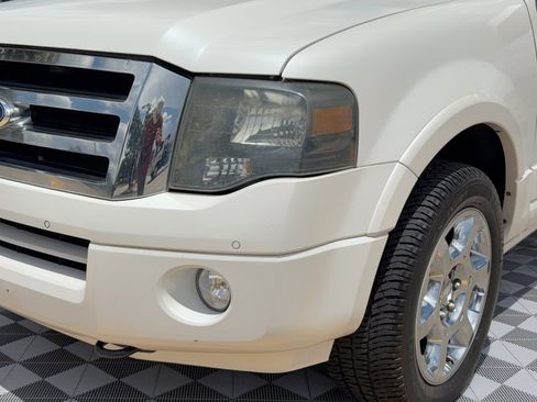 Used 2014 Ford Expedition EL Limited w/ Equipment Group 301A AWD/4WD image 12