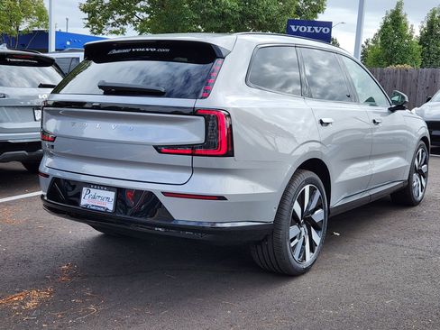 New 2025 Volvo EX90 Ultra image 3