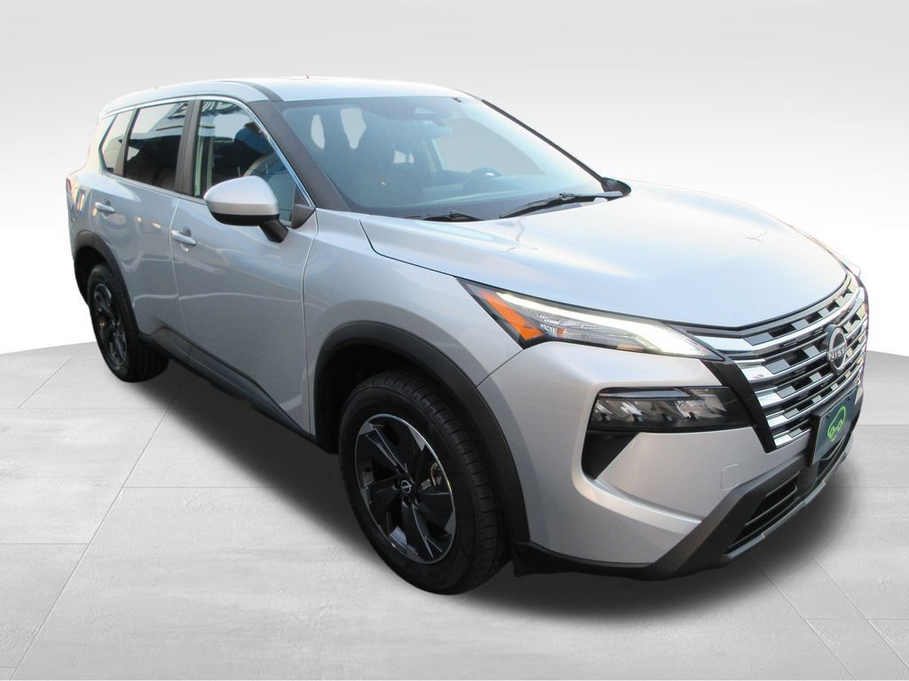 Used 2025 Nissan Rogue SV FWD image 7