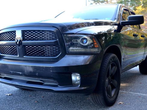 Used 2015 RAM 1500 Express w/ Black Ram 1500 Express Group image 3