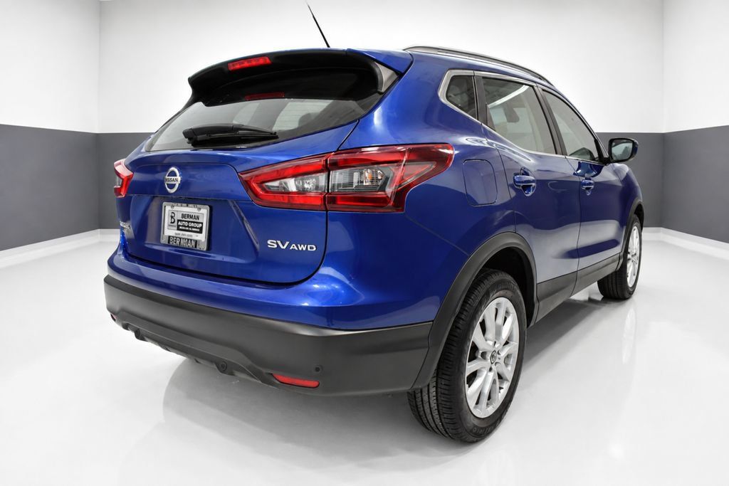 Used 2021 Nissan Rogue Sport SV AWD/4WD image 8