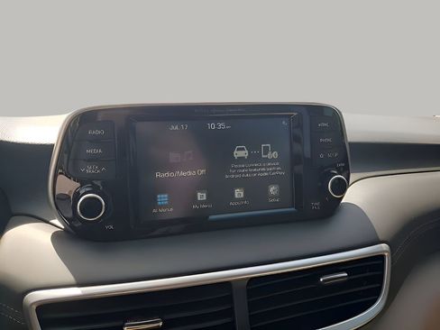 Used 2021 Hyundai Tucson Limited image 39