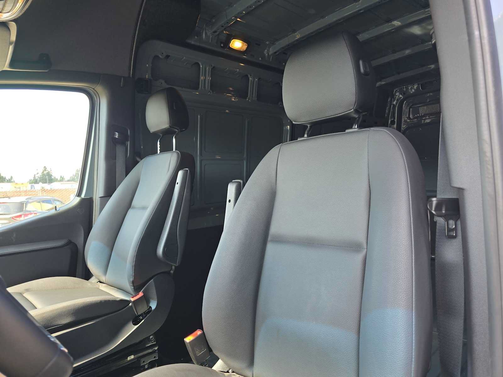 Used 2026 Mercedes-Benz Sprinter 2500 image 22