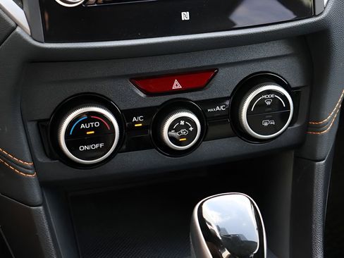 Used 2023 Subaru Crosstrek 2.5i Limited w/ Popular Package #4 image 27