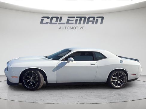 Used 2023 Dodge Challenger GT image 2