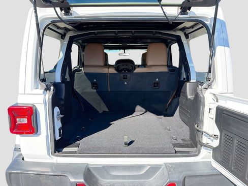 Used 2021 Jeep Wrangler Unlimited Rubicon w/ LED Lighting Group image 13