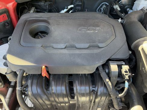 Used 2019 Hyundai Santa Fe SEL image 21